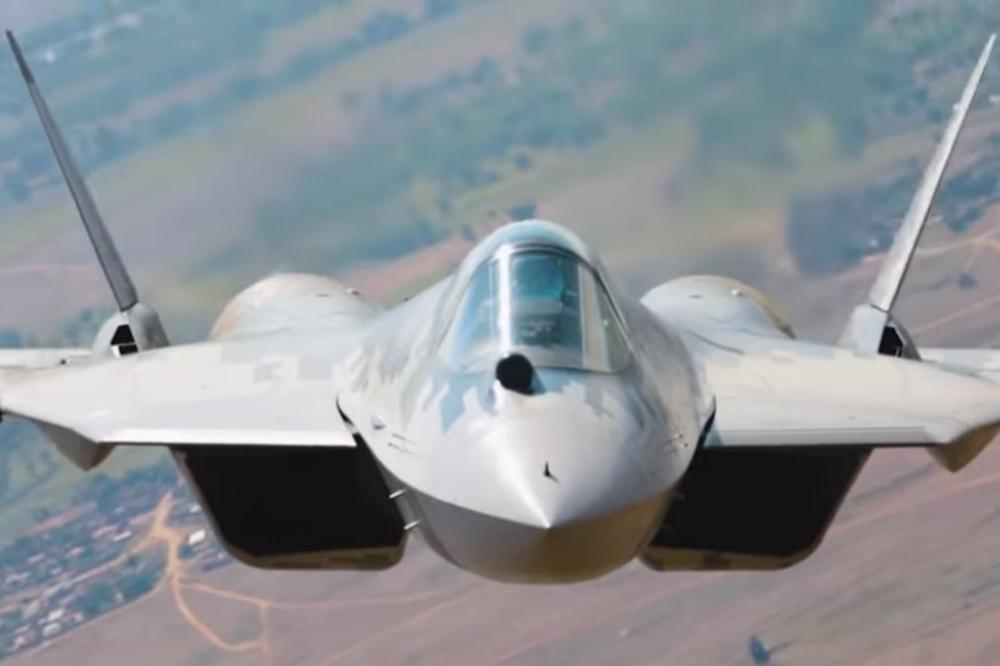 NEVIĐENI SNIMCI RUSKOG SUPERLOVCA: Avion pete generacije Su-57 spreman za TREĆI SVETSKI RAT (VIDEO)