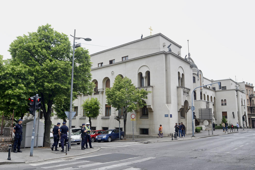 DRAMA U PATRIJARŠIJI: Bivši crkvenjak uzeo taoce, pretio pištoljem i tražio 200.000 evra, policija ga brzo savladala