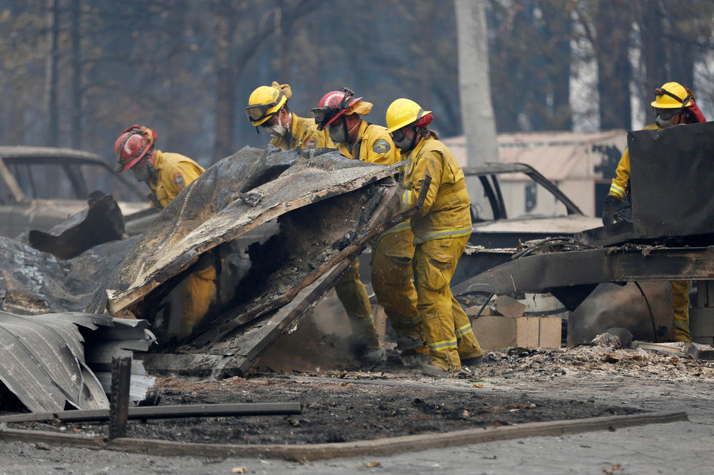 GRAD KOGA VIŠE NEMA! SVE SPALJENO DO TEMELJA, 56 MRTVIH: Kalifornija se bori sa STRAVIČNIM posledicama požara (FOTO, VIDEO)