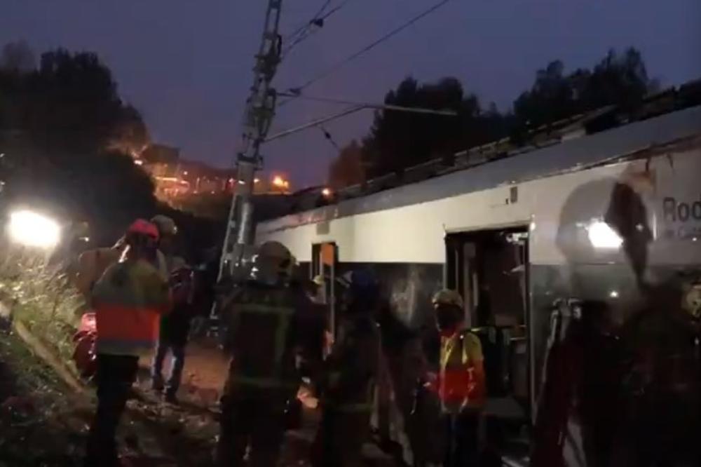 STRAVIČNA NESREĆA U KATALONIJI: Voz iskočio iz šina, jedan mrtav, 44 povređenih! (FOTO, VIDEO)