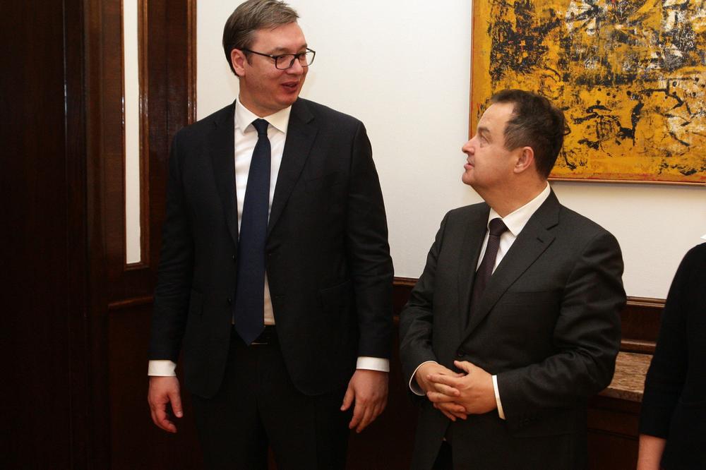 PUN RASPORED NA ANDRIĆEVOM VENCU: Vučić sa diplomatama i ministrima stranih država (FOTO)