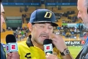 MARADONA RAZVALJEN PRED KAMERAMA: Ovo je najluđa izjava ikada! Slavni Argentinac nije mogao da progovori, a kada je konačno uspeo, niko ga nije razumeo! (VIDEO)