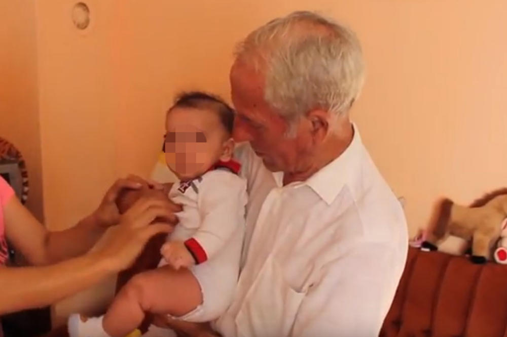 OSTOJA JE POSTAO OTAC U 80. GODINI: Kad neće mladi, moramo mi! Oko bebe mi ništa nije teško (VIDEO)