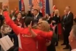 SRAMOTA! Kolinda dočekala hrvatske tenisere pa ponovo ZAPEVALA TOMPSONOVE PESME! (VIDEO)