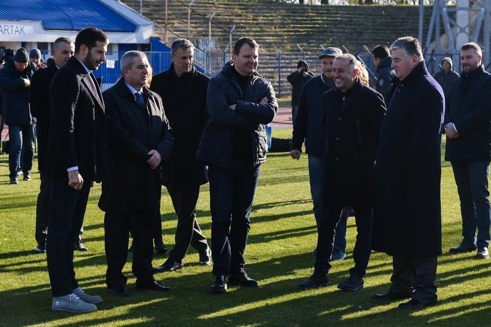 POKRAJINSKA VLADA: Mirović i Udovičić obišli rekonstruisani Gradski stadion u Subotici!