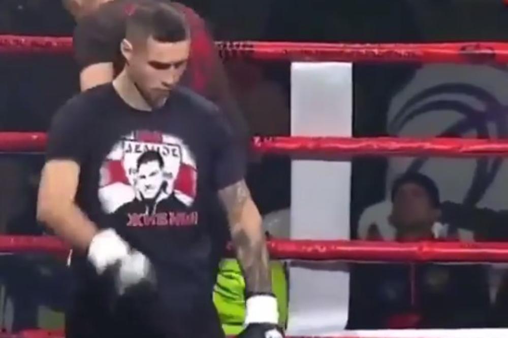 ZAPALIO ISTANBUL! Srpski bokser izašao na meč u majici sa likom ubijenog Marka Ivkovića, dok ga je sa razglasa pratila pesma Delija! (VIDEO)