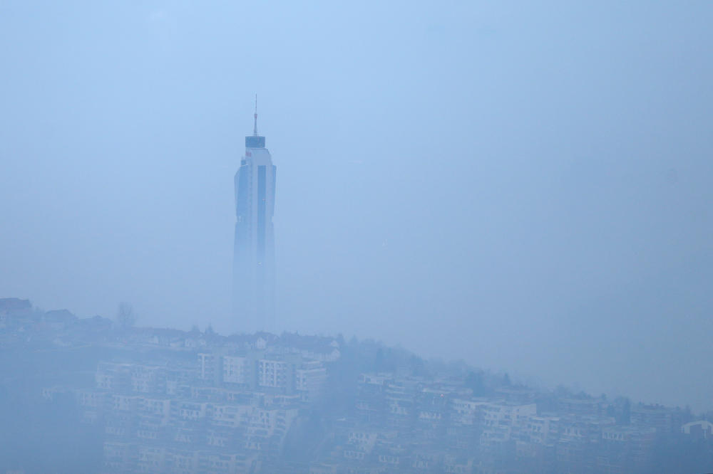 ALARMANTNO U SARAJEVU: Zbog zagađenja vazduha proglašeno UPOZORENJE, građanima se savetuje da što manje borave na otvorenom