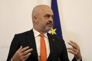 RAMA SAM SEBI DODELIO NOVU FUNKCIJU: Premijer Albanije biće i šef diplomatije