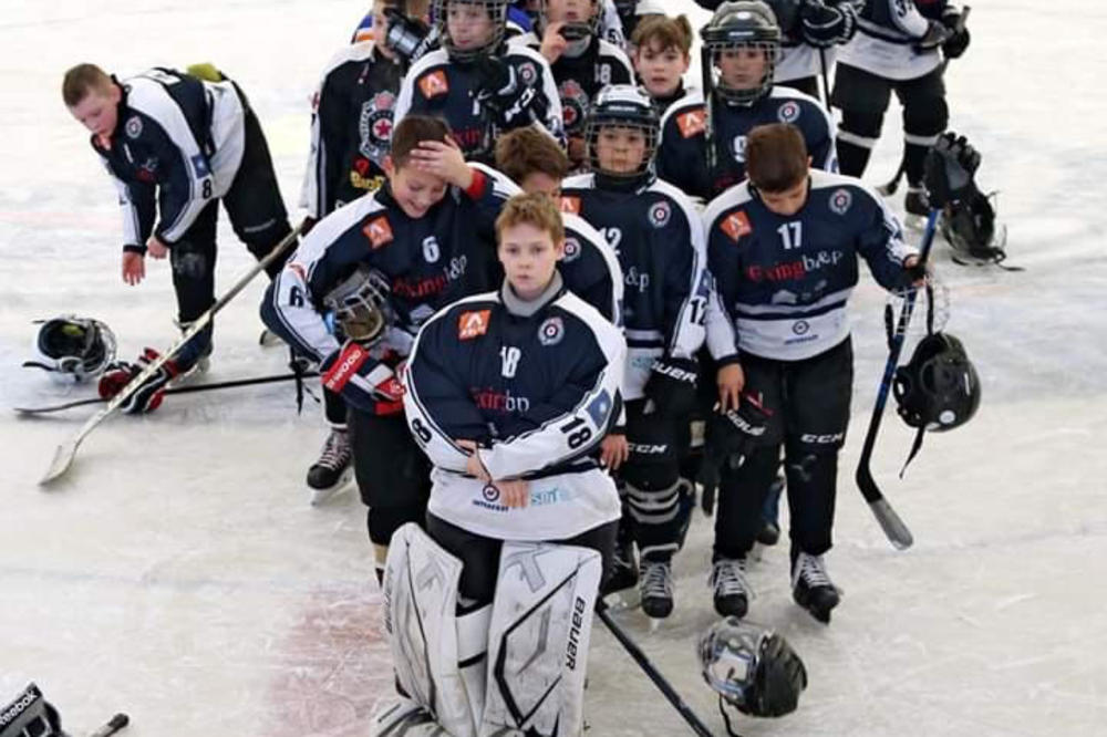 DOMINACIJA CRNO-BELIH: Mladi hokejaši Partizana osvojili Trofej Beograda (FOTO)