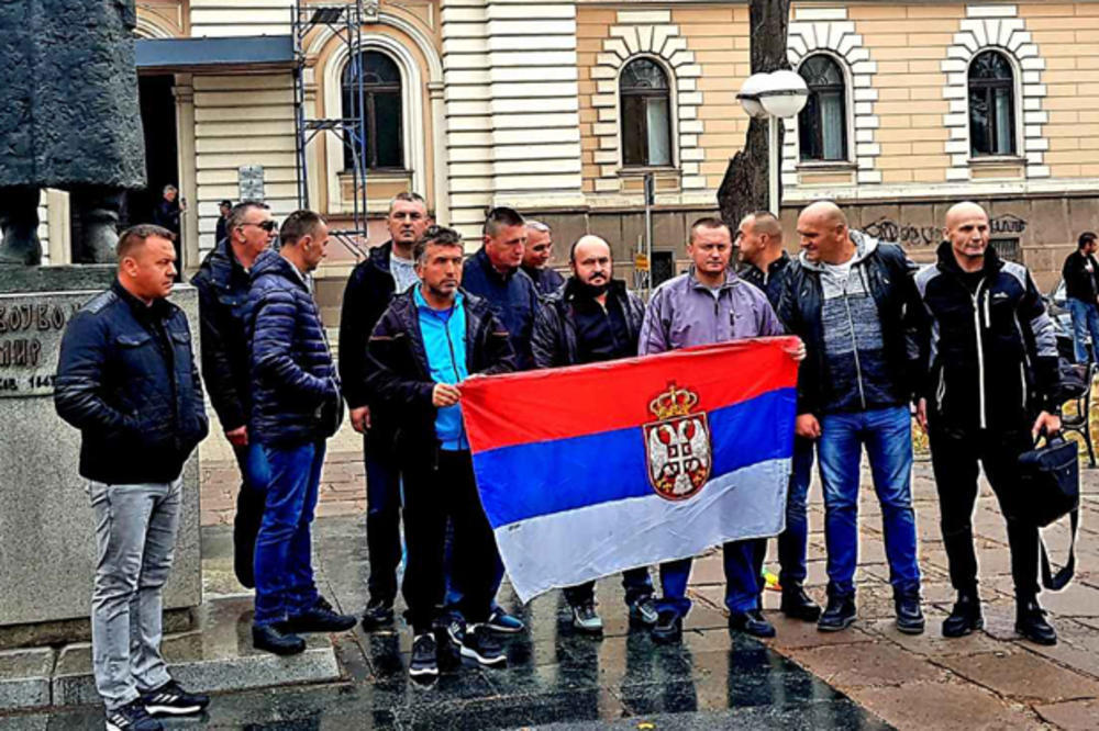PRETE DA ĆE SE ZAPALITI! Počelo suđenje policajcima iz Raške pred Apelacionim sudom u Kragujevcu