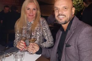 "DOLAZILO JE DO TRZAVICA, NE SAMO NEVERSTVA" Boban Rajović u braku je 30 godina, zamalo da se RAZVEDE, evo kako je IZGRADIO ODNOS