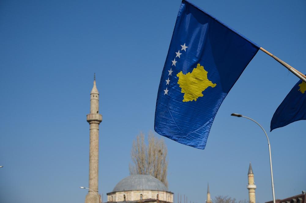 Kosovo, kosovska zastava, zastava Kosova, Priština, Kosovo i Metohija
