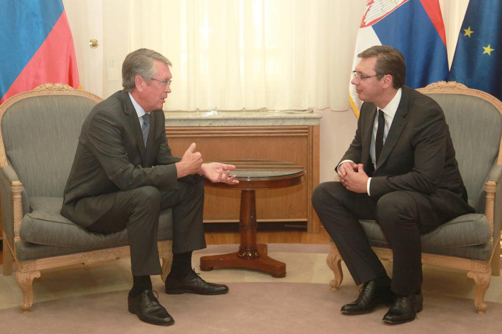 VUČIĆU STIŽU PRVE ČESTITKE! ČEPURIN: Srdačno čestitamo predsedniku Srbije na ordenu i ovako visokoj nagradi