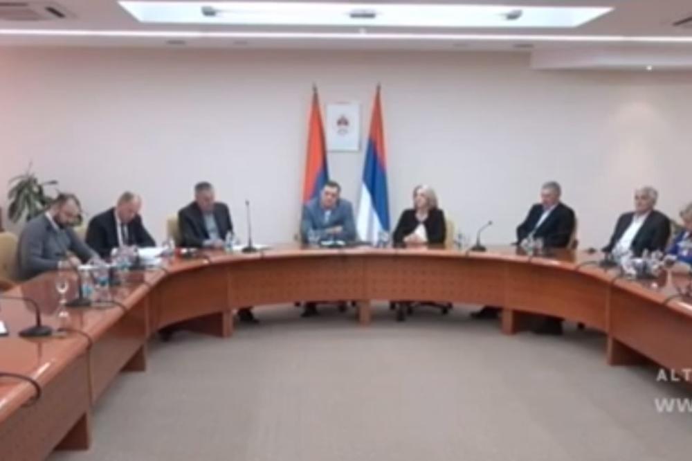 SRPSKA DOBIJA NOVU VLADU: Lukač ostaje na čelu MUP, poznato svih osam ministara SNSD (VIDEO)