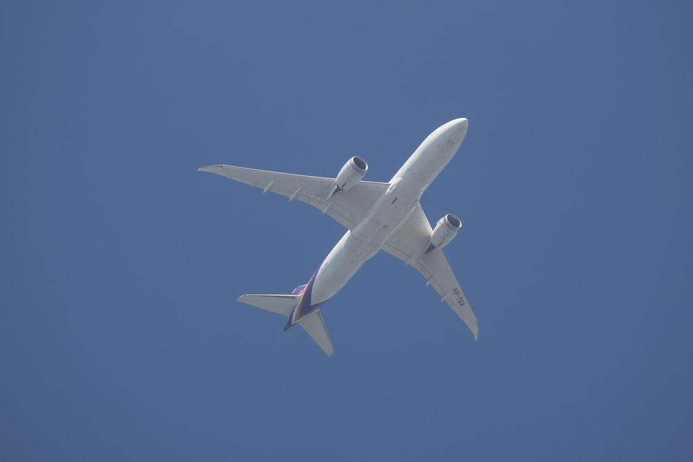 BOINGOVI AVIONI OSTAJU PRIZEMLJENI DO DALJEG: Ameriken erlajns produžava odluku o otkazivanju letova tipa "boing 737 Max"