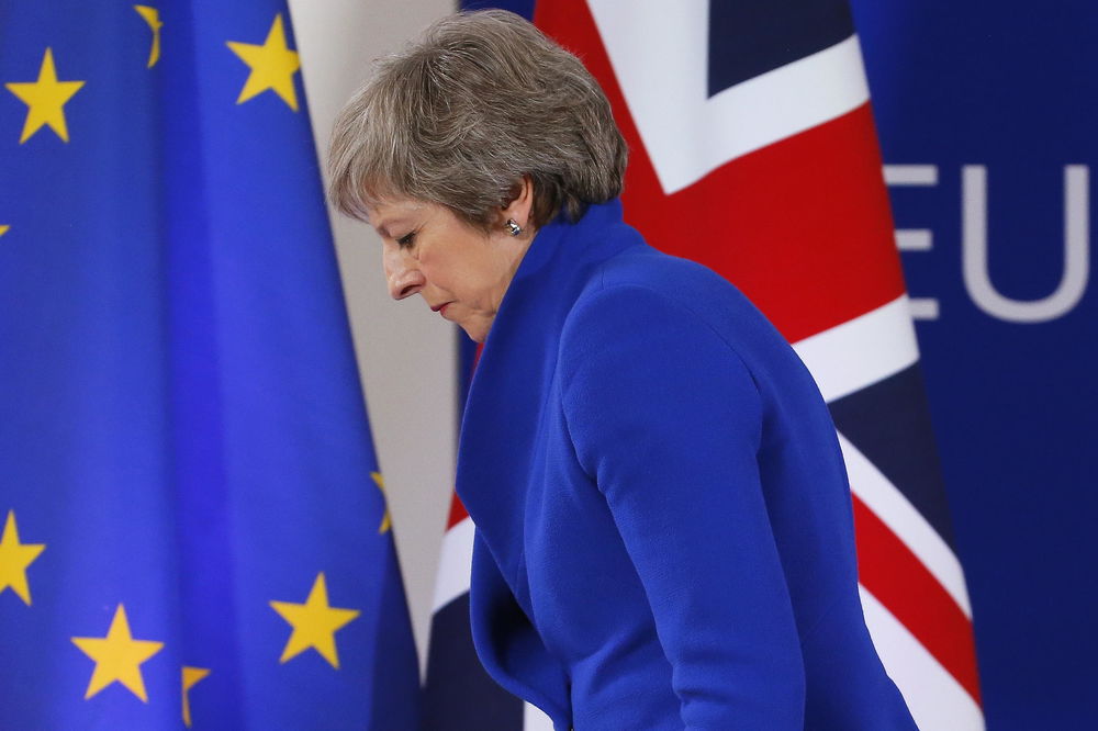 POTPUNI PORAZ TEREZE MEJ: Parlament odbio premijerkin plan o Bregzitu! DA LI ĆE BRITANCI PONOVO GLASATI?