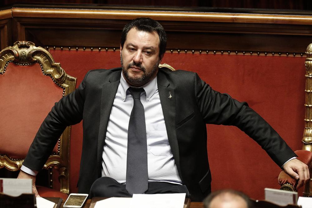 SKANDALOZNA ODLUKA ITALIJANSKOG ZAMENIKA PREMIJERA Salvini: Protivim se prekidanju utakmica zbog rasističkih povika!