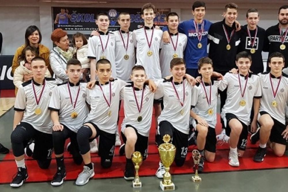 NOVOGODIŠNJA TRADICIJA: Mladi košarkaši Partizana trijumfovali na turniru u Rebinu čast