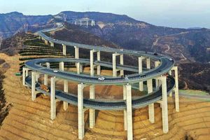 NOVO KINESKO ČUDO ZAPREPASTILO SVET: Pogledajte vijadukt na 3 sprata dug 30 kilometara! U vazduhu ga drži 7.000 tona čelika! (FOTO)