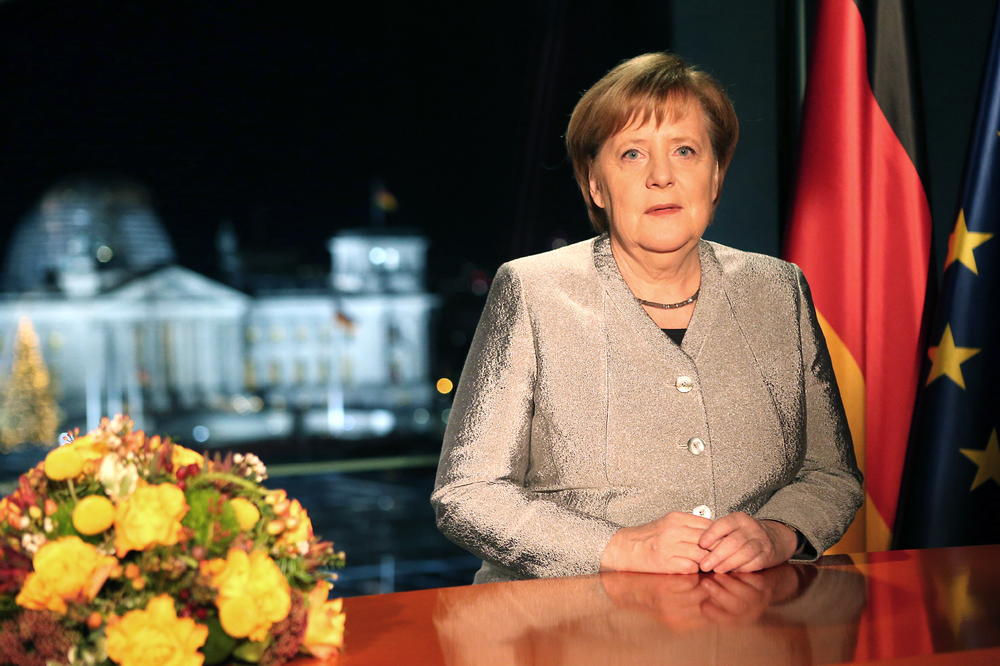 POSLEDNJA NOVOGODIŠNJA PORUKA ANGELE MERKEL KAO KANCELARKE: Nemačka će se još jače boriti za globalna rešenja! Demokratija živi od promena!