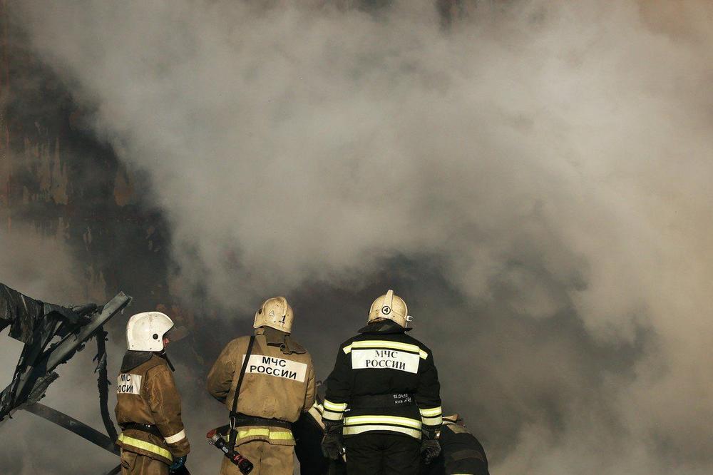 POŽAR U HOTELU U CENTRU MOSKVE: Vatra se proširila iz podruma, evakuisani gosti i radnici