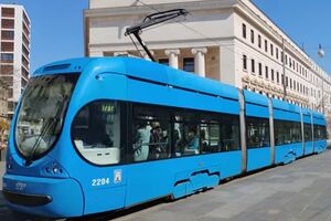HAOS U ZAGREBU: Sudarila se dva tramvaja na jednoj od najprometnijih raskrsnica, pa u saobraćaju došlo do KOLAPSA