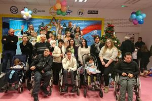 AKCIJA NOVOGODIŠNJE DAROLIJE: Paketići za korisnike Centra za brigu o starima, deci i osobama sa invaliditetom Novi Beograd