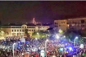 PODGORICA PORUČILA: Nema dočeka pravoslavne Nove godine na Trgu nezavisnosti! STOP ZA TRUBAČE, PEVAČE I AMFILOHIJA!
