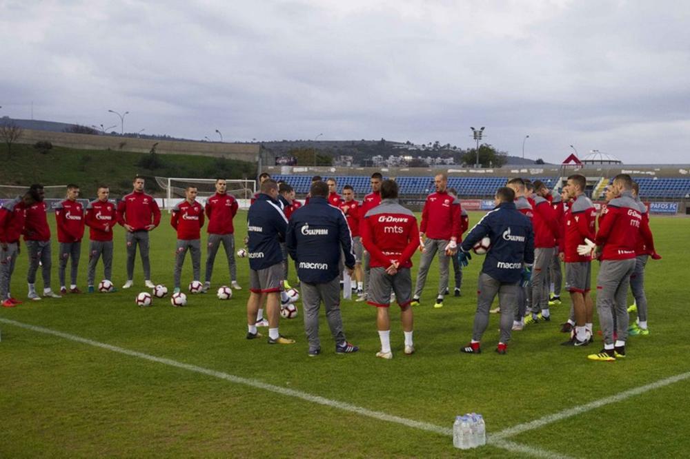 TEK ŠTO SU STIGLI, VEĆ SU MORALI NA TEREN: Naporan prvi trening crveno-belih na Kipru (VIDEO)