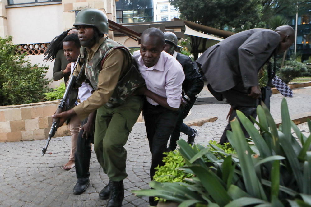 PREKINULI SU BRITANSKOG SPECIJALCA U ŠOPINGU: Evo zašto je teroristima iz Najrobija to bila FATALNA GREŠKA (VIDEO)