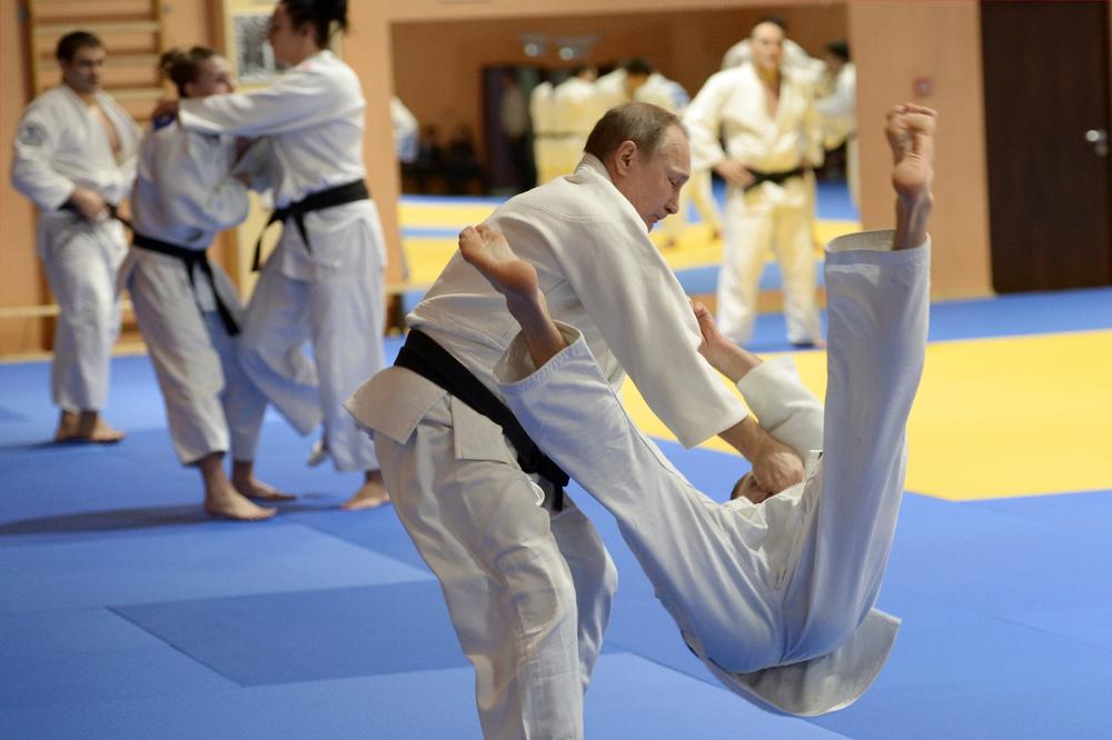 PUTIN OTKRIO TAJNU DOBROG IZGLEDA: Evo kojim sportovima se predsednik Rusije bavi svaki dan (VIDEO)