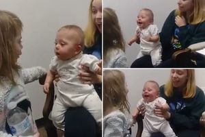 SEKO, DA LI ME ČUJEŠ? Beba prvi put čula sestrin glas! Njena reakcija nateraće vam istovremeno i SMEH I SUZE (VIDEO)