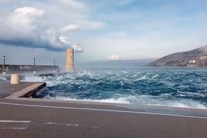 NEVREME PRAVI HAOS: Jak vetar zatvara puteve u Hrvatskoj