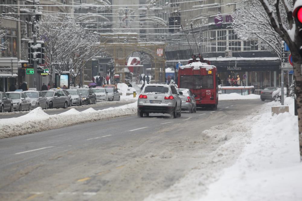 MUP APELUJE NA VOZAČE: Nigde bez zimske opreme, poštujte saobraćajne propise