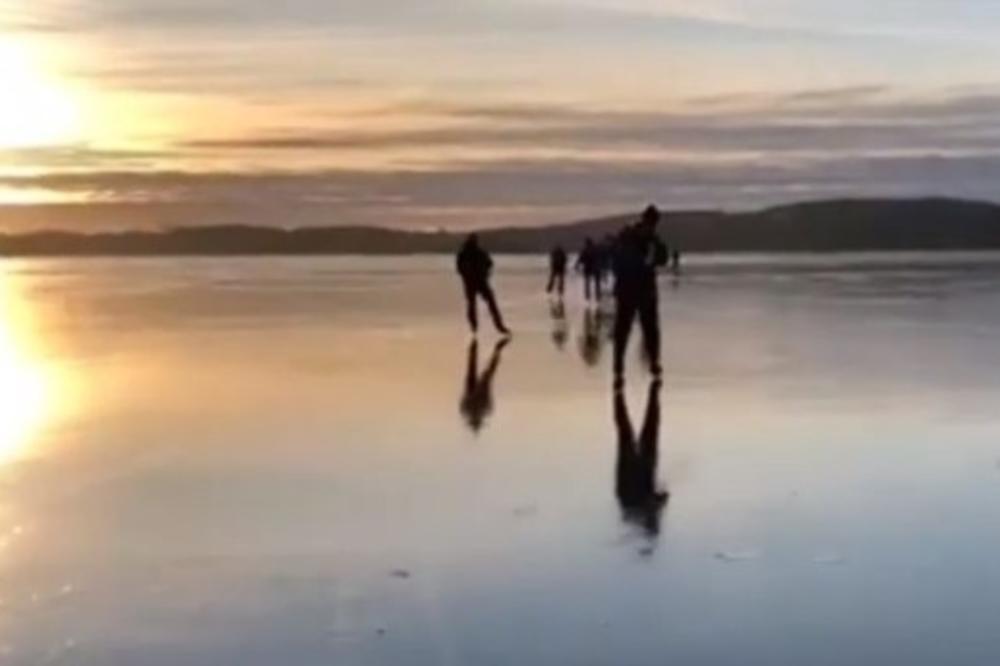 MISTERIJA ZALEĐENOG JEZERA: Dok su klizali čuli su čudne i nestvarne zvuke! Poslušajte kako LED PEVA! (VIDEO)