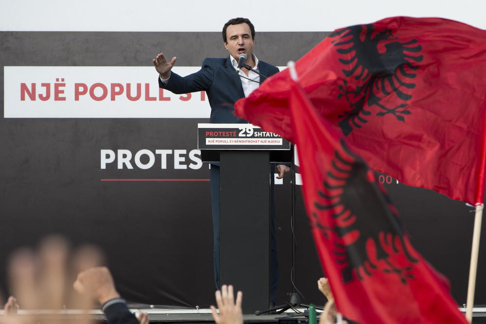 KURTI PRETI ALBANSKIM PROLEĆEM NA KOSOVU: Opozicioni lider poziva na masovne proteste ako dođe do promena granica