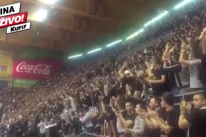 SALE BACIO GROBARE U TRANS: Pogledajte reakciju navijača Partizana kada su u hali Pionir videli Đorđevića (KURIR TV)
