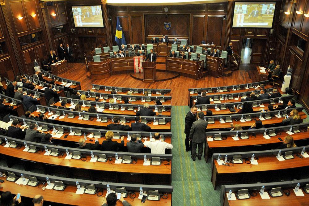 RASPUŠTENA KOSOVSKA SKUPŠTINA: Vanredni parlamentarni izbori 6. oktobra?