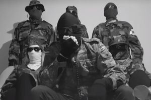 IZVINITE NA SMETNJI, ALI OVO JE REVOLUCIJA: Maskirani ljudi u uniformama ponovo pozivaju Hrvate na OTPOR! (VIDEO)