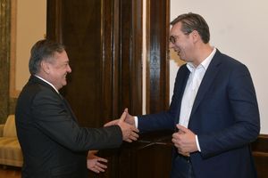 SRDAČAN DOČEK NA ANDRIĆEVOM VENCU: Vučić i Jankovič o saradnji Beograda i Ljubljane
