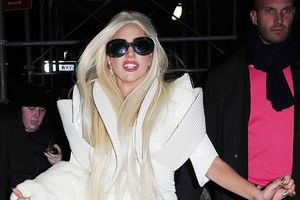 ZVEZDA JE ROĐENA I OSVOJILA JE PRESTIŽNU NAGRADU! OGROMNO USHIĆENJE I RADOST! A evo zbog čega je Ledi Gaga ipak ZAVRŠILA U SUZAMA! (FOTO)