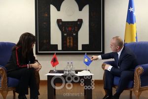 PLJUJE I PO SVOJOJ LAŽNOJ DRŽAVI! Haradinaj: Nimalo mi se ne sviđa zastava Kosova! Ovo je moja zastava! (VIDEO)
