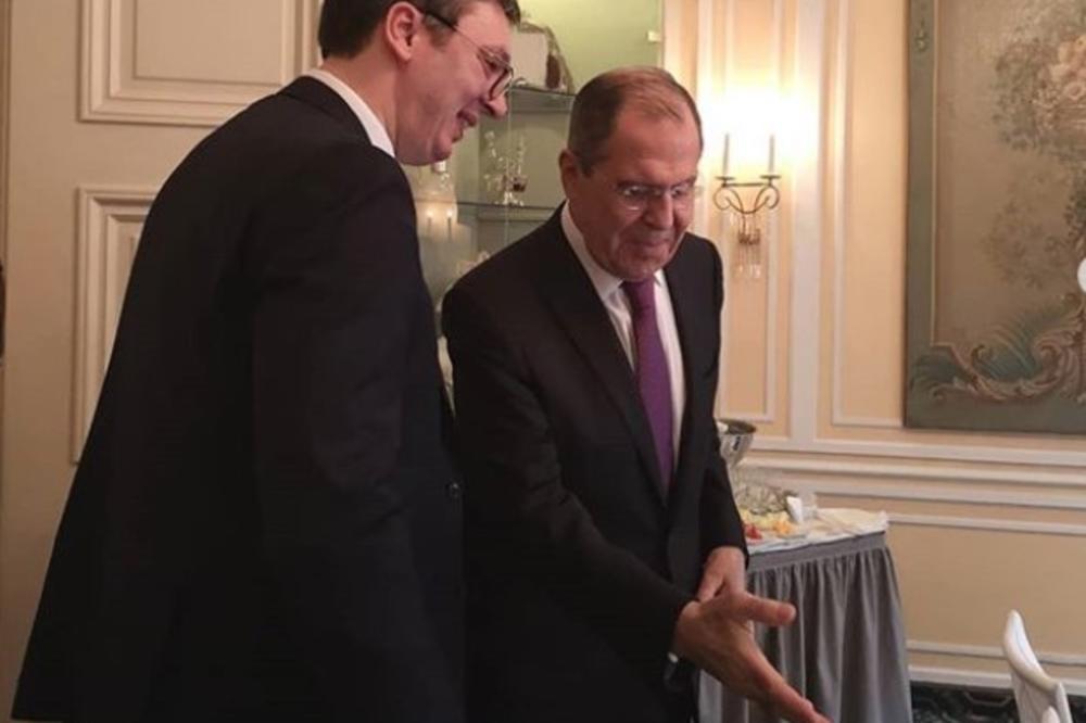 VAŽAN SUSRET U MINHENU: Vučić se posle Merkelove sastao i sa Lavrovom, evo o čemu su razgovarali (FOTO)