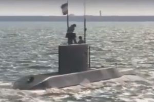 NOVA TRAMPOVA GLAVOBOLJA: Iran predstavio svoju prvu podmornicu naoružanu onim čega se SAD NAJVIŠE PLAŠE (VIDEO)