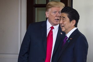 PROCURILI NOVI DETALJI: Abe nominovao Trampa za Nobela, ali samo zato što je Amerika to tražila od njega!