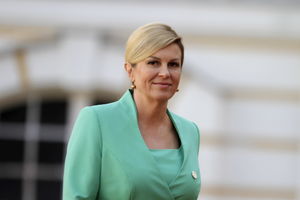 KOLINDA U TAJNOSTI PRIMALA INFUZIJU: Na terapiji bila pred odlazak u Tursku!