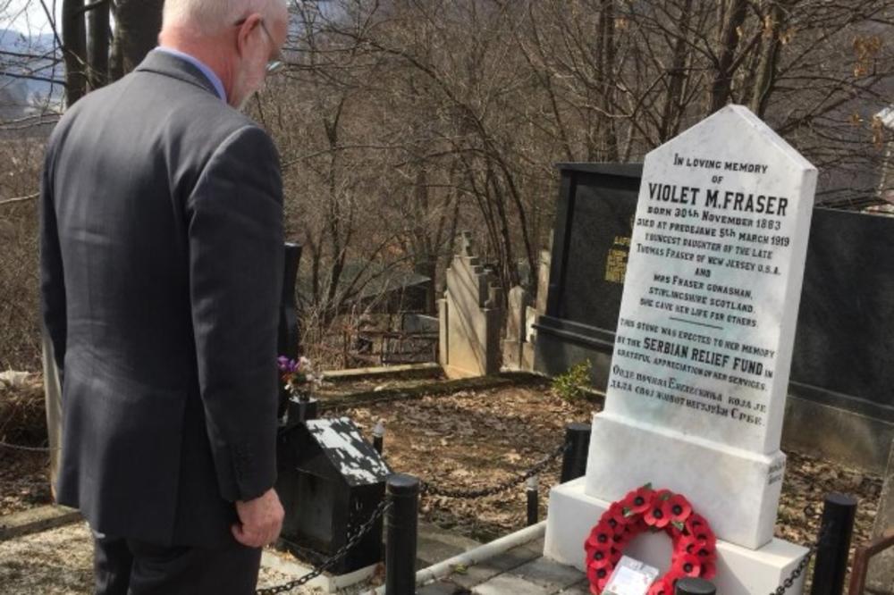 100 GODINA OD SMRTI VIOLET FRASER: Ambasador Velike Britanije položio venac u Predejanu na grob medicinske sestre iz Škotske