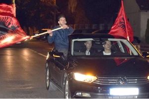 TENZIJE U CRNOJ GORI: Zbog albanskih i OVK zastava krivična prijava protiv poslanika Đeljošaja!