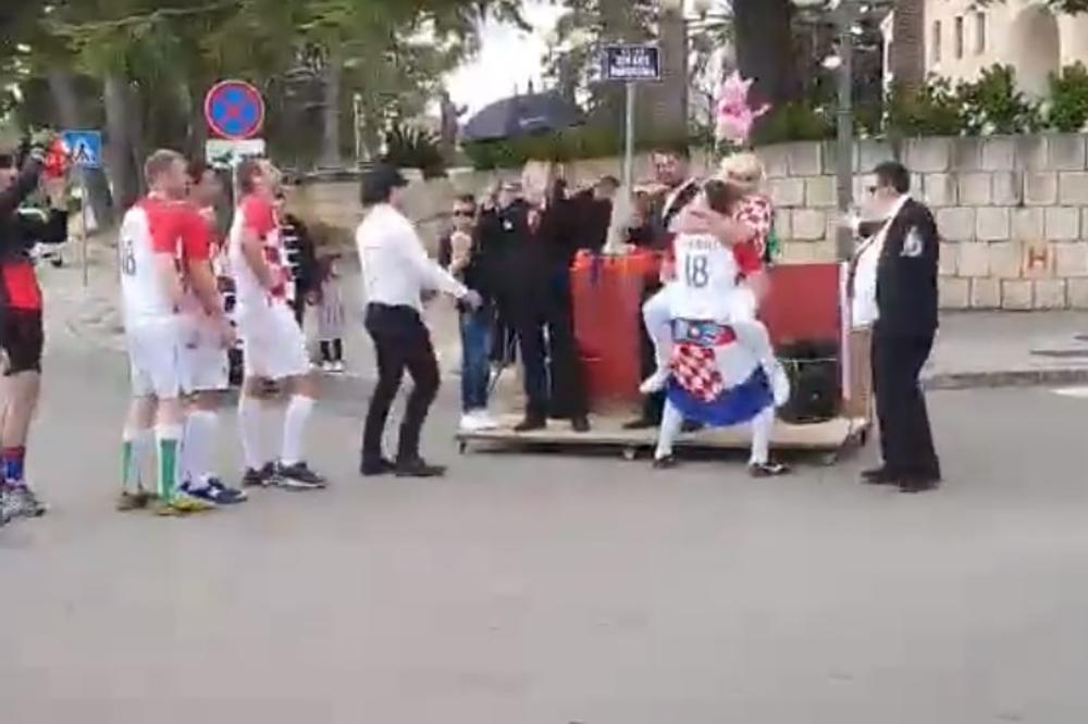 POTPUNI HIT! PLJUŠTALI POLJUPCI NA SVE STRANE: Hrvati se maskirali u Kolindu na Svetskom prvenstvu i zapalili društvene mreže! (VIDEO)