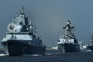 UZBUNA U ENGLESKOJ: Ponos ruske flote opremljen najnovijim sistemom, Britanci prestravljeni! NOVO ORUŽJE Rusije IZAZIVA HALUCINACIJE kod neprijatelja! (VIDEO)